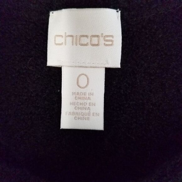 💕Chico's 0 black and feather cardigan. - Picture 4 of 8